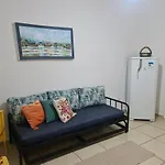 Apartamento Pe Na Areia - Ubatuba Toninhas - 5 Pessoas